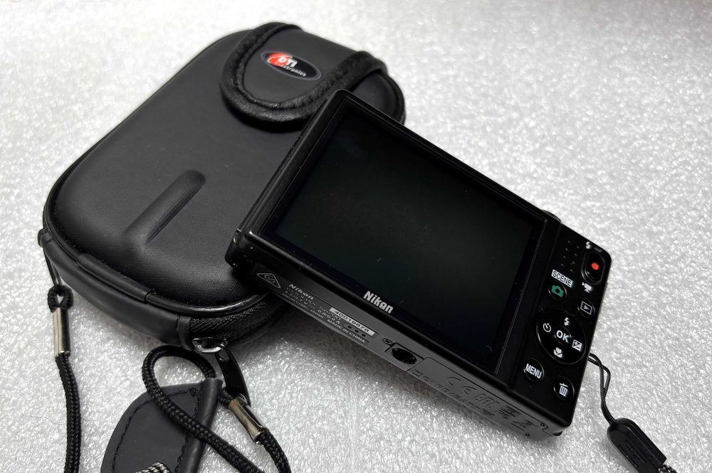 Перфектен! Като нов! Цифров Фотоапарат Nikon Coolpix S6700