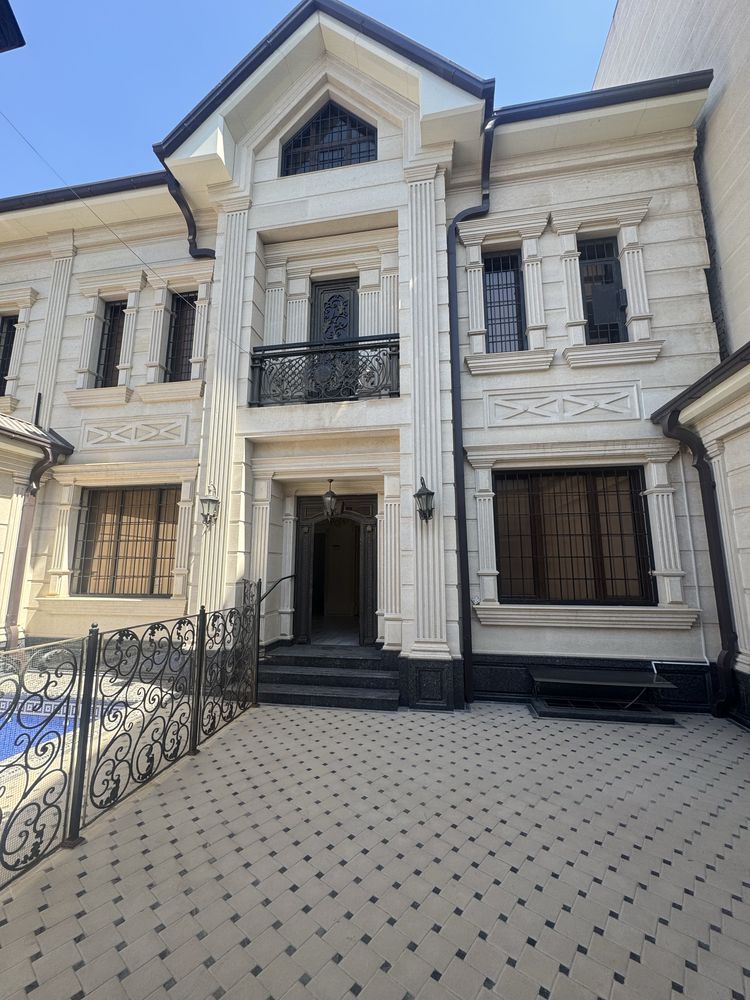 Продаётся Евродом Никитина.