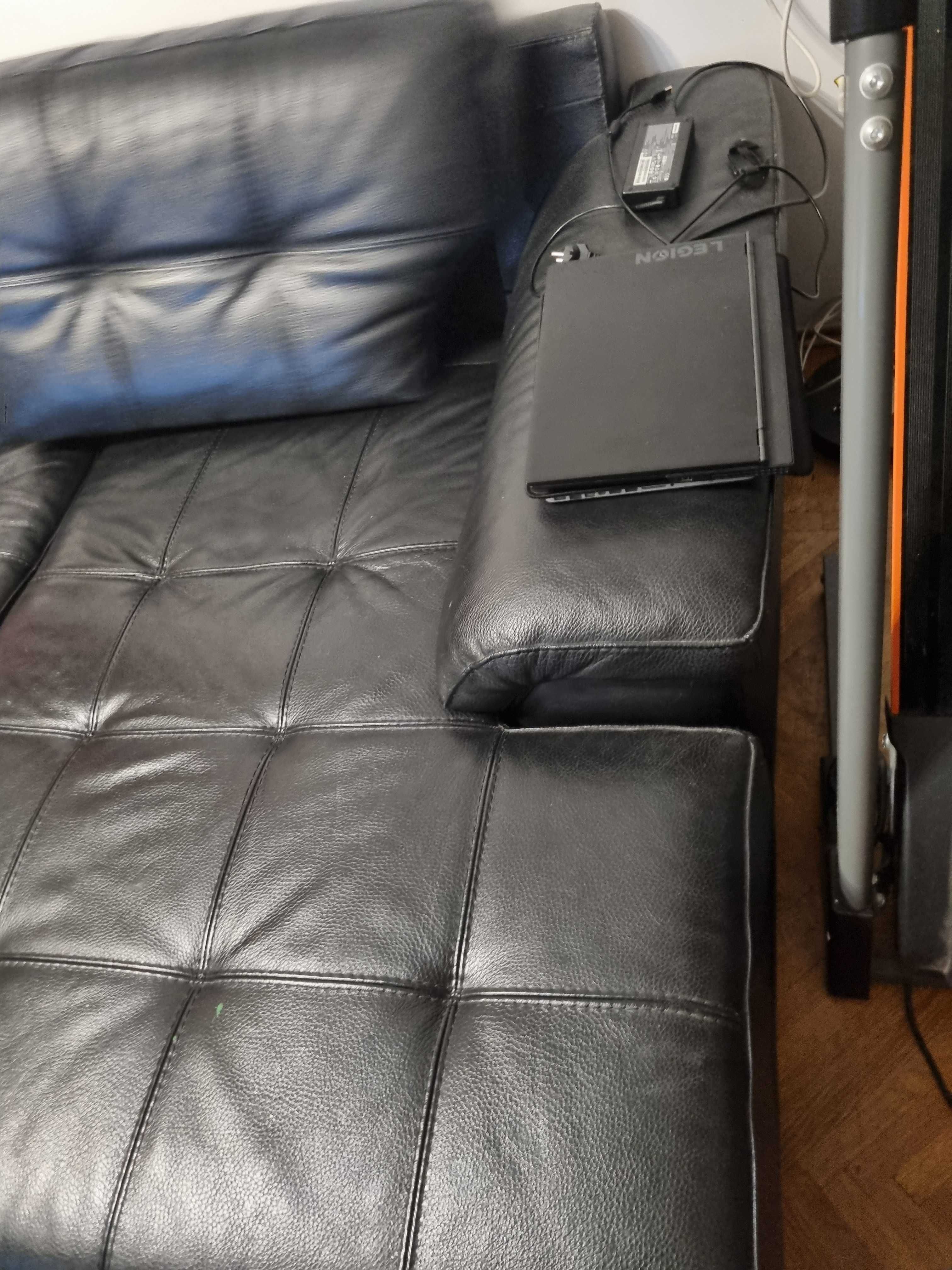 Итальянский кожаный диван