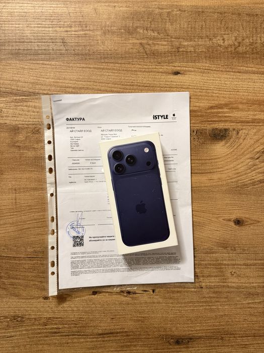 IPhone 17 PRO iSTYLE  Гаранционен като НОВ ! Deep Blue !