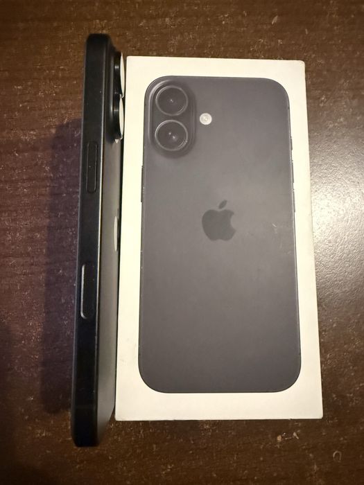 Vand Iphone 16 Black