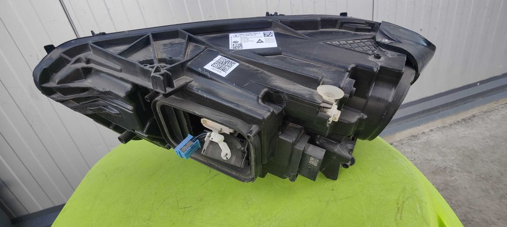 far dreapta mercedes cla 2021