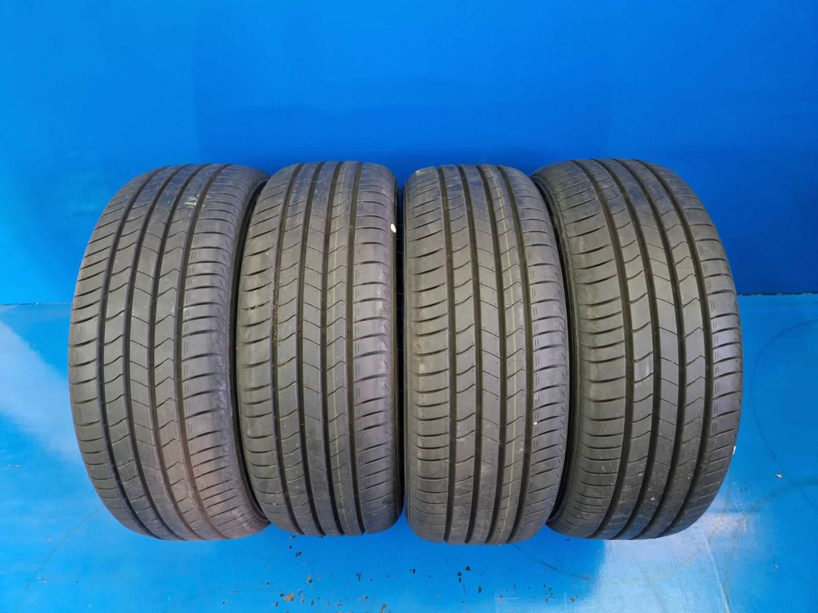 4 Kumho R18 215/55
летни гуми DOT0823