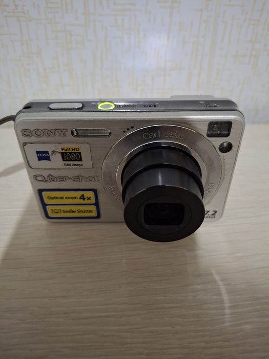Цифровая камера  SONY Cyber-shot DSC-W110