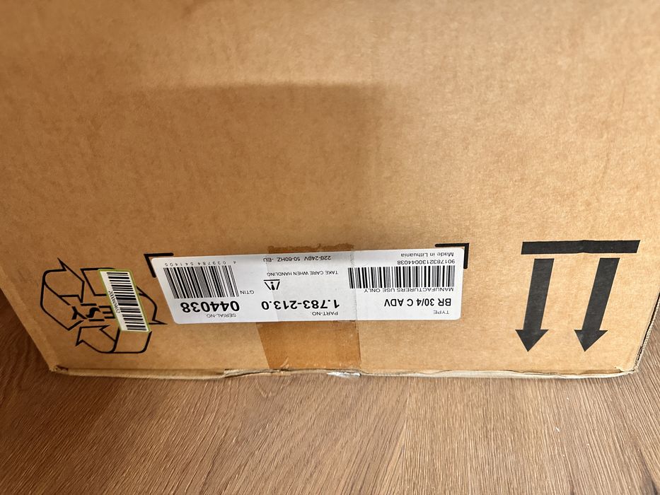 Karcher masina profesionala frecat/aspirat