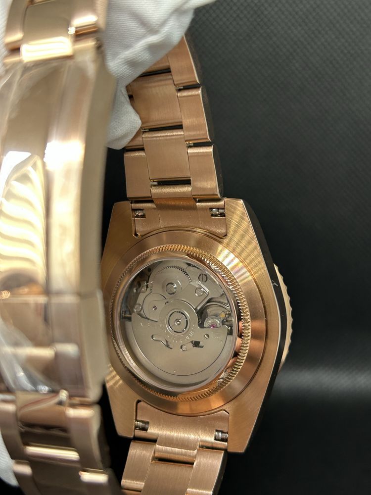 Часовник Seiko Rootbeer GMT мод
