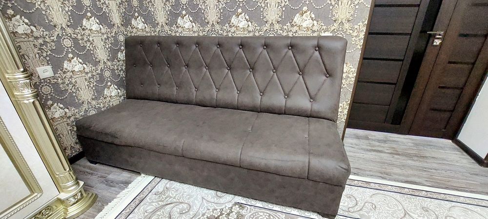 Divan sotiladi miyaxkiy divan 3 dona