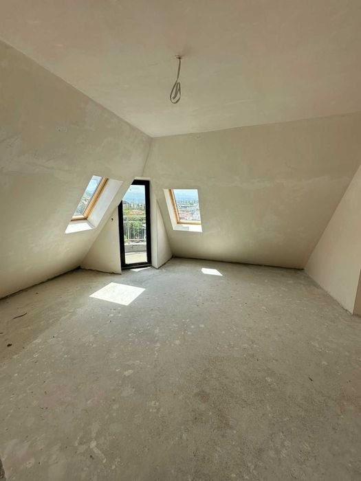 Луксозен мезонет в гр.Пловдив - Център - Хълм Бунарджикa!