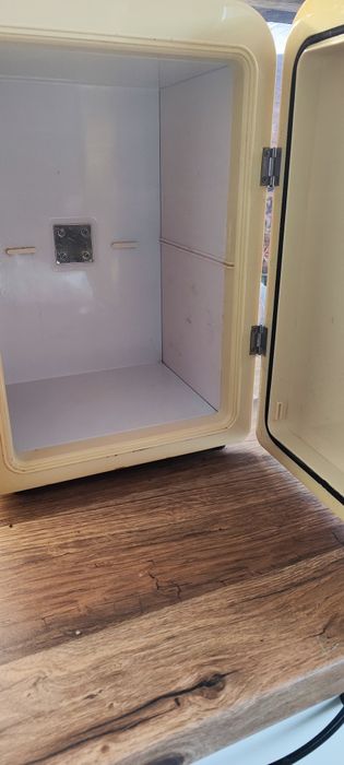 Хладилник,охладидел