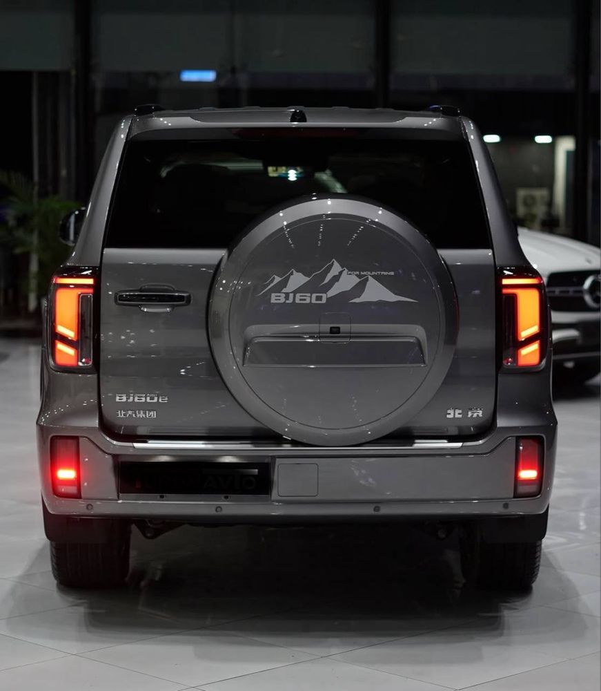 Baic BJ60 чёрный гибрид