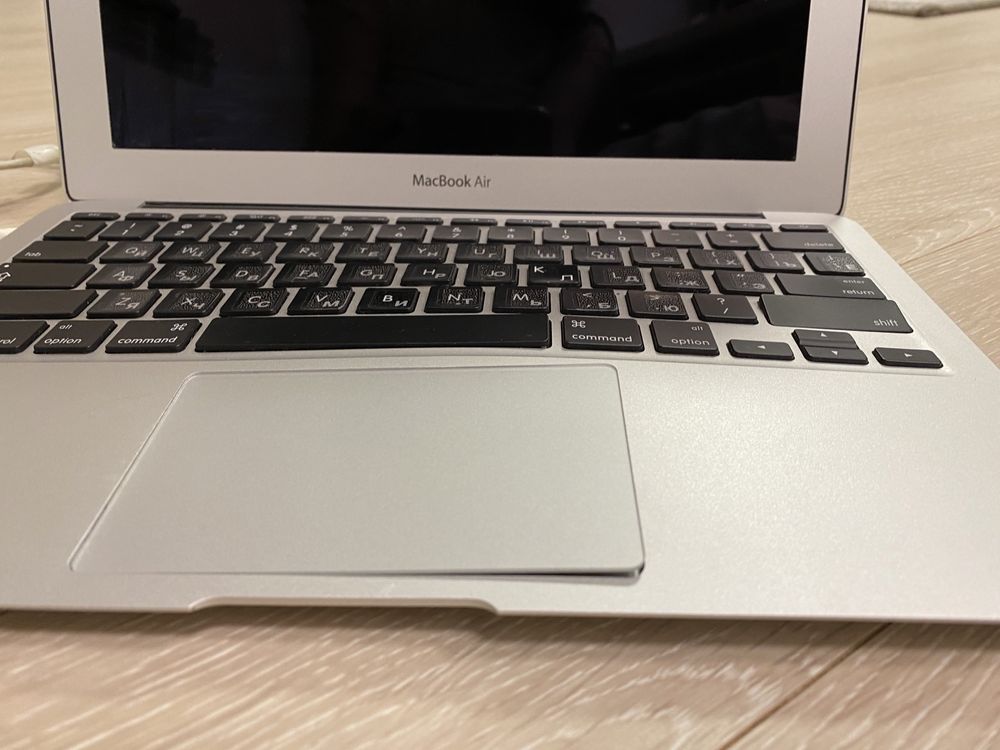 MacBook Air 11 inch, 2011