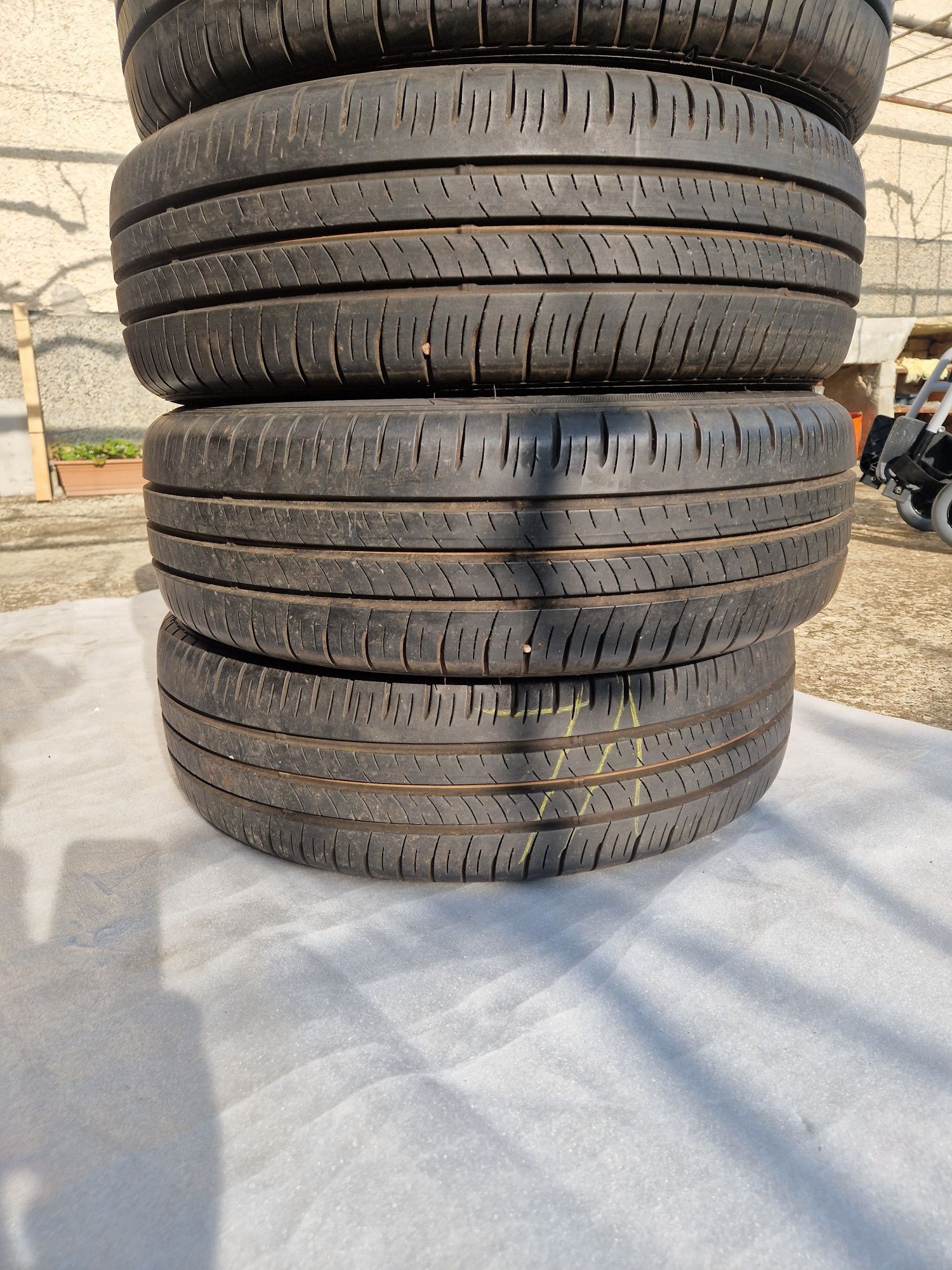 Летни Гуми 185/60/ 16 DUNLOP