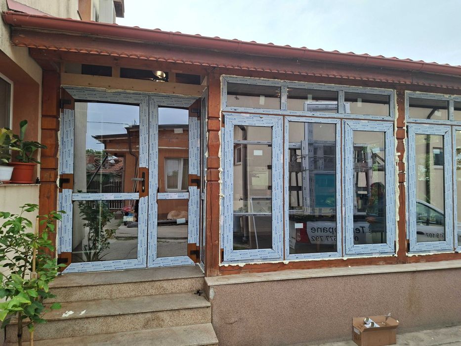 Tamplarie Pvc.Reparatii termopane.Plase insecte.Rulouri motor.jaluzele