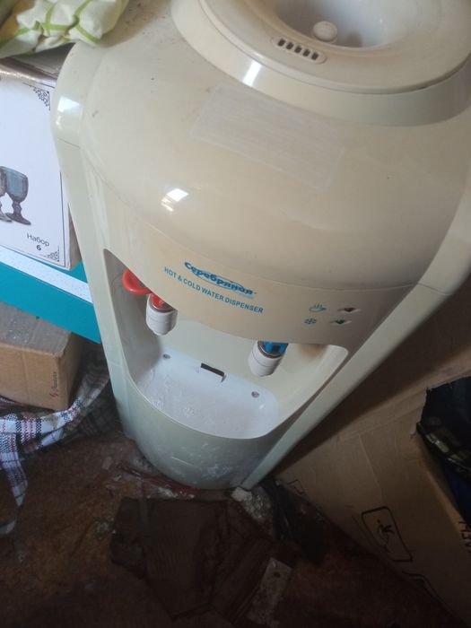 Продам деспансер для воды