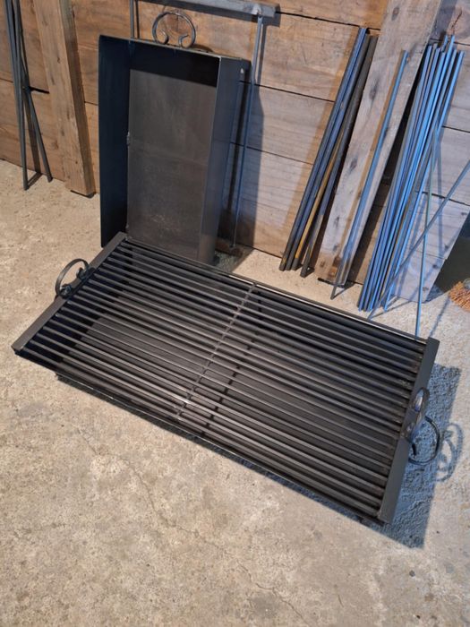 Барбекю скара на дървени въглища