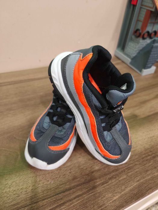 Оригинални маратонки Nike и Timberland