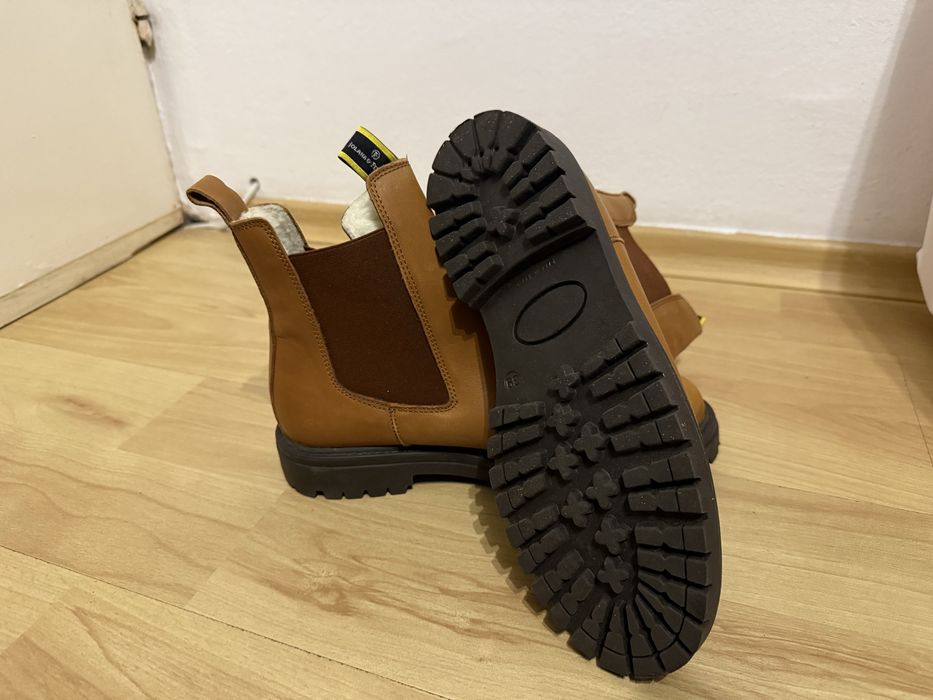 Зимни боти от естествена кожа