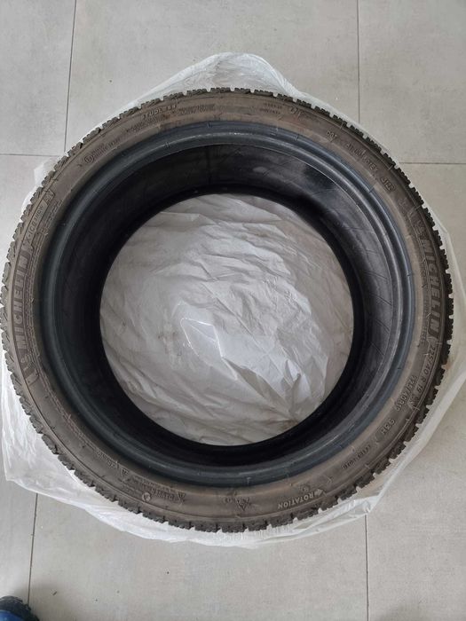 Anvelope Iarna Michelin X-Ice Snow 225 40 R19 93H (2 buc)
