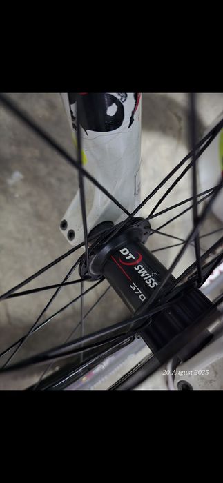 "Bicicletă Giant Glory DH, mărime adult, foarte bine întreținută