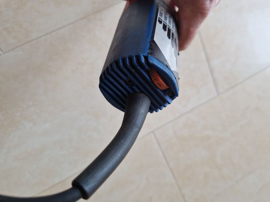 SUHNER USC 25 R - polizor drept