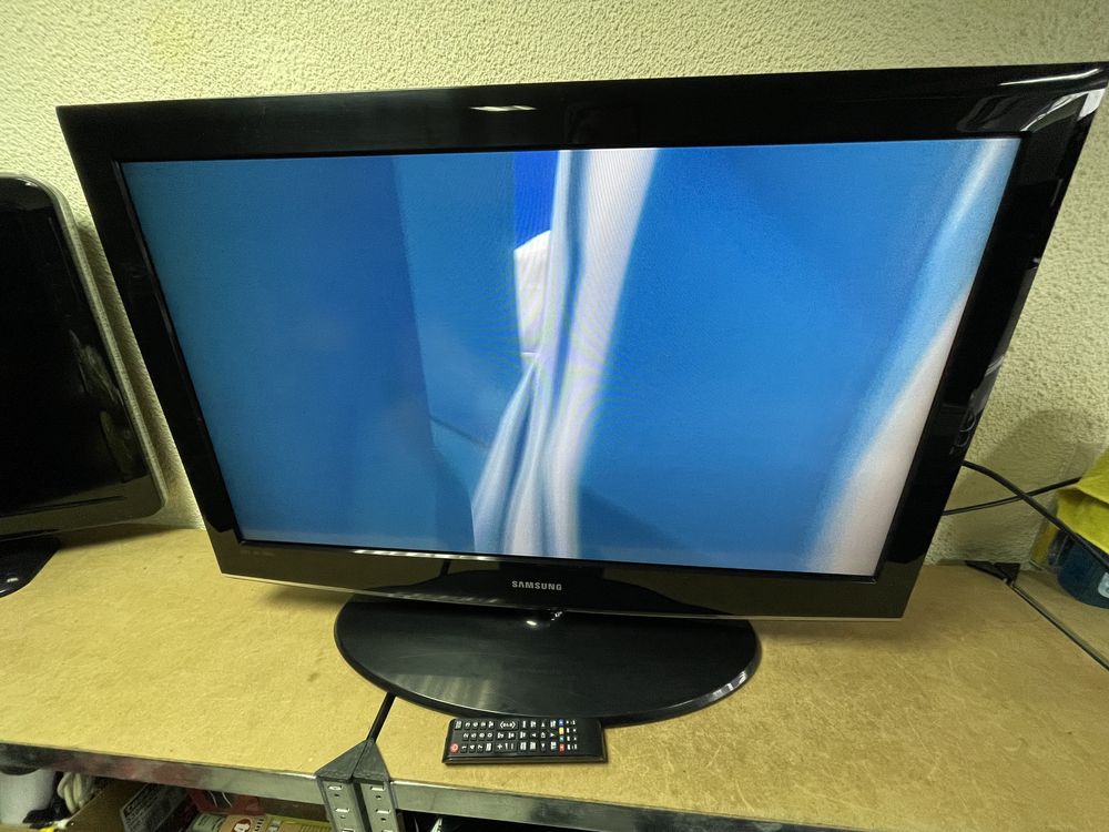 Телевизор Samsung LCD 37” - LE37A457C1D