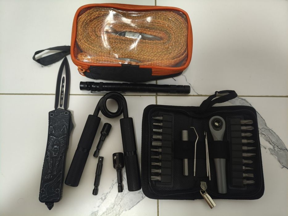 Продам наборы для машины