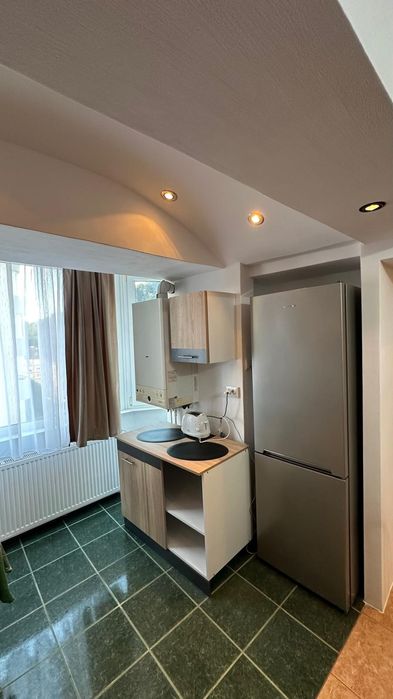 Închiriez apartament