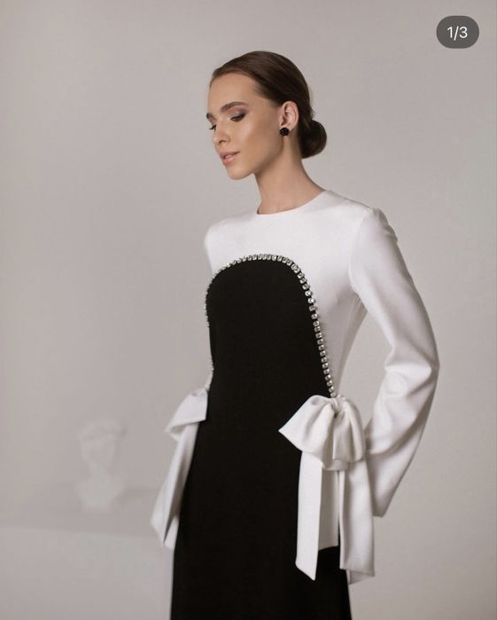 Платье Malli черно белое