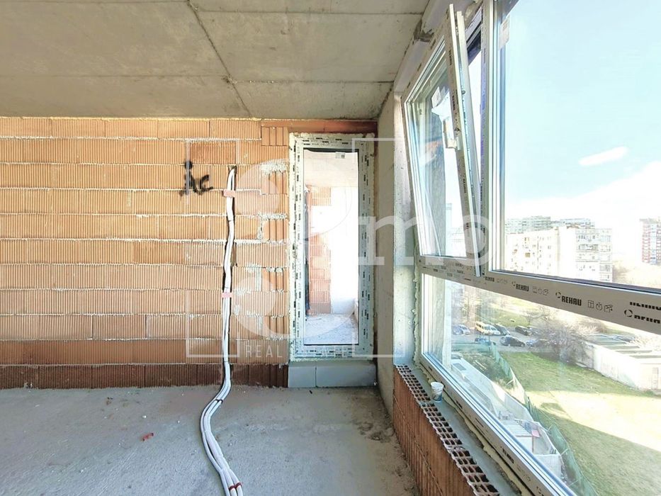 Продава се Четиристаен апартамент в София, Люлин 5 - 135 кв.м за 1536 €/кв.м - Снимка #9