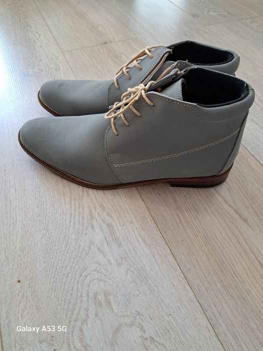 Noi!Ghete din  Italia ptr barbati marime 43