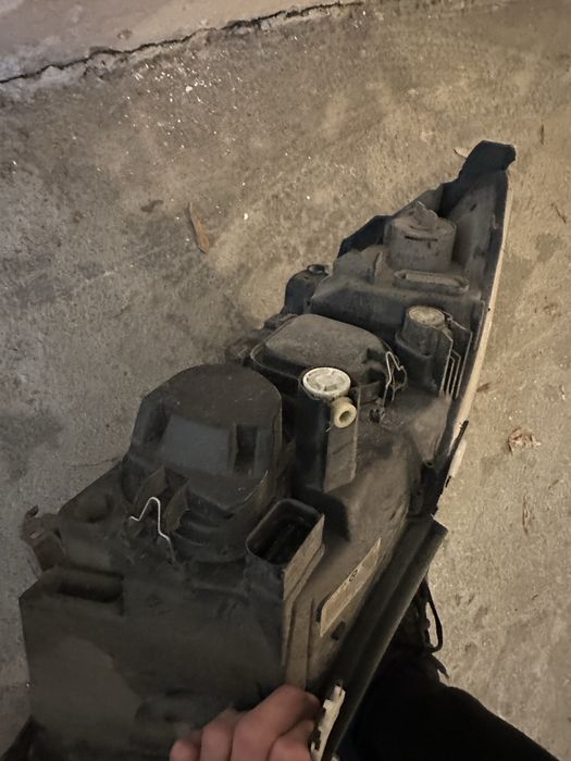 Фарове за бмв е90 е91 халоген bmw halogen farove