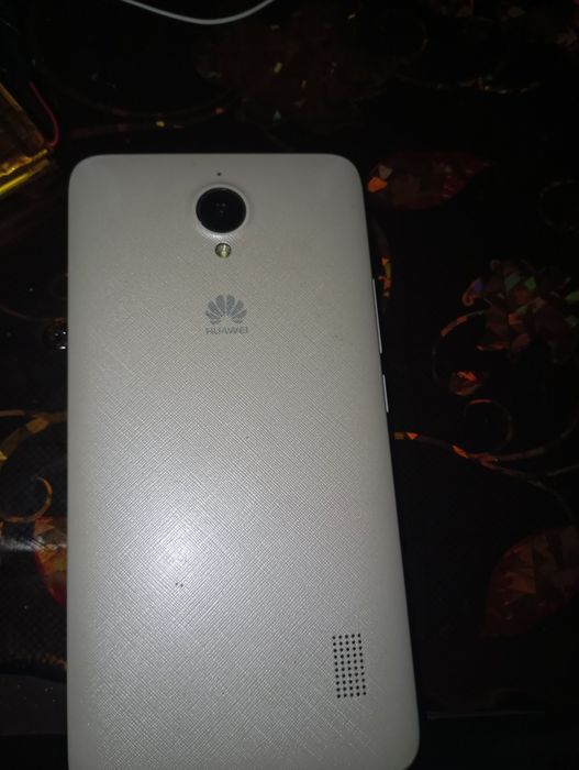 Продам смартфон HUAWEI Y635 L21