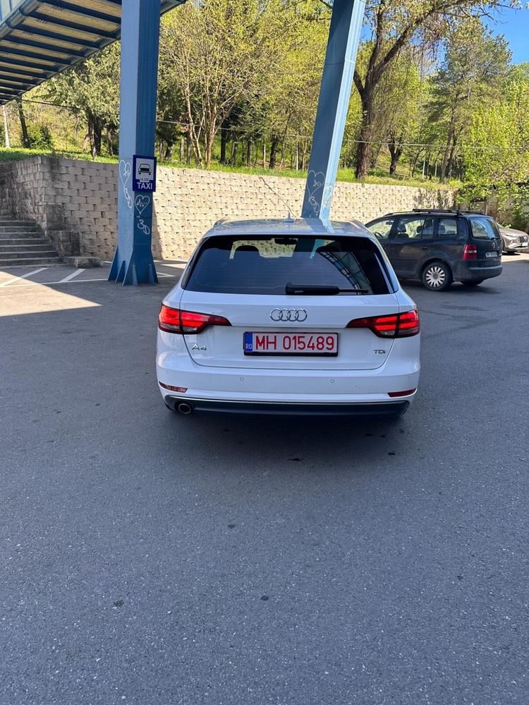 Audi A4 2.0 TDI 10.2017 Automat