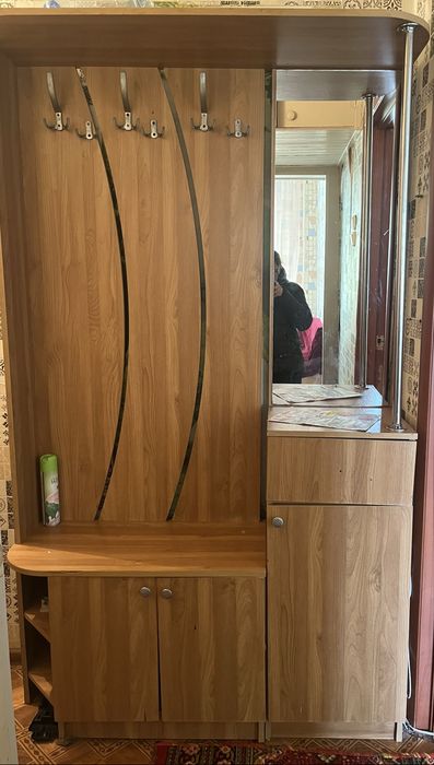 Прохожий гарнитур бу продам