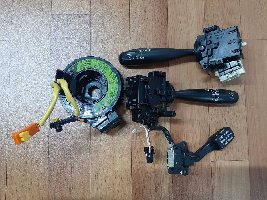 Продам Шлейф и подрулевой переключатель вертолёт Toyota Corolla 120