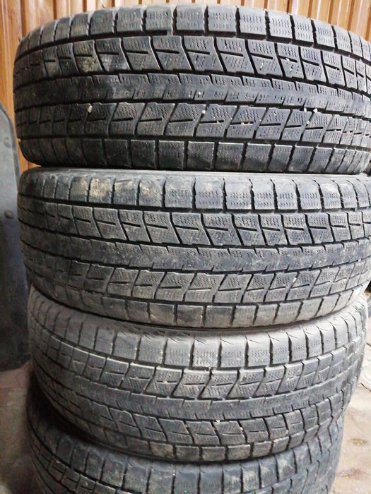 Шины зимнее на Тойоту