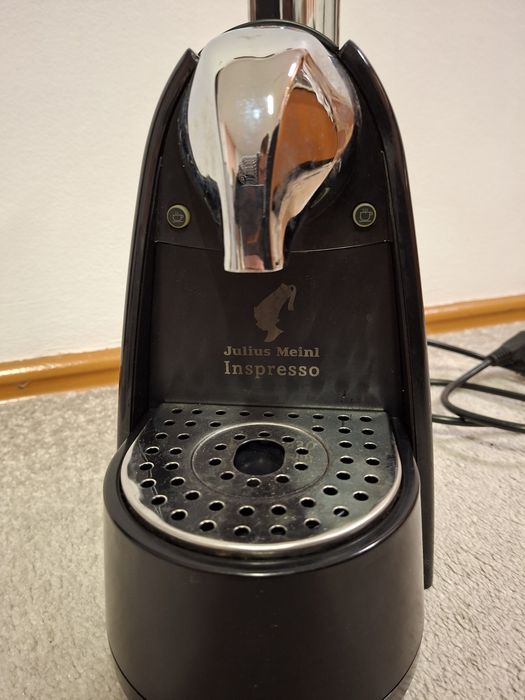 Espressor cu capsule Julius Meinl Inspresso 15 Bari