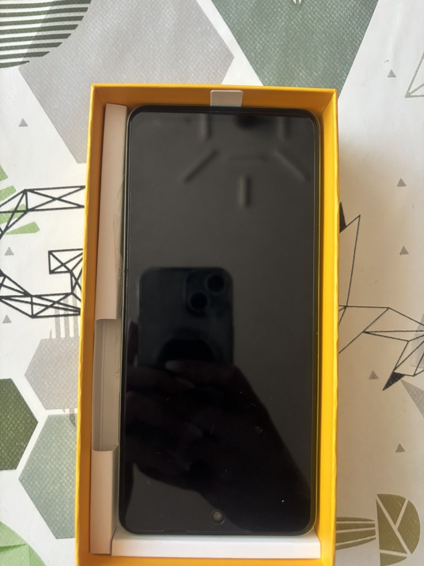 Чисто нов телефон Realme 12x ...