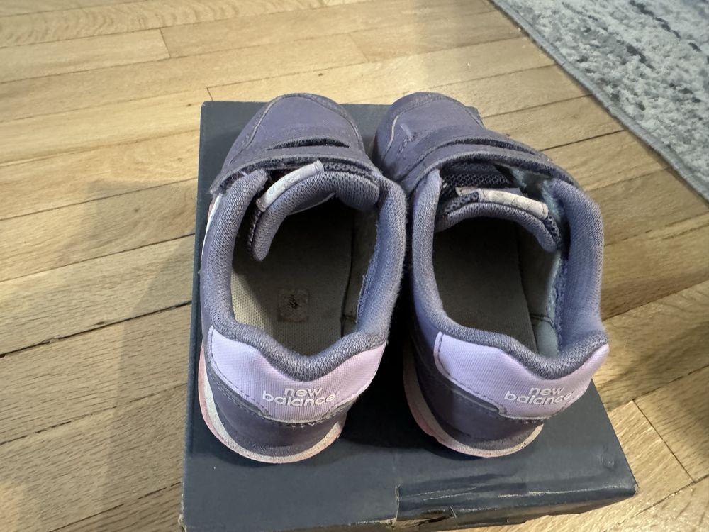 New Balance 25,5 детски маратонки