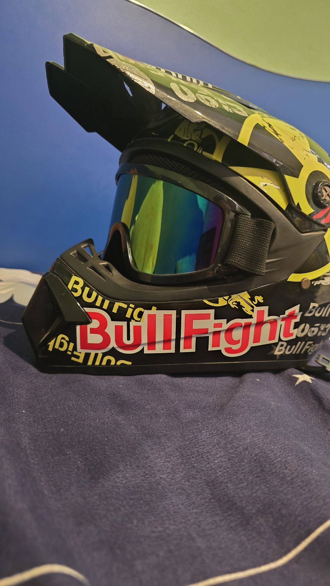 Cască Full Face + Ochelari Cadou

GRATIS