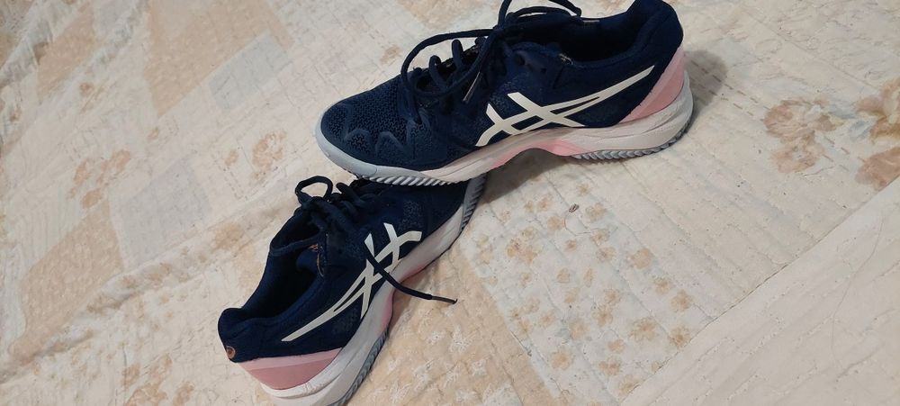 Маратонки Asics 36 номер