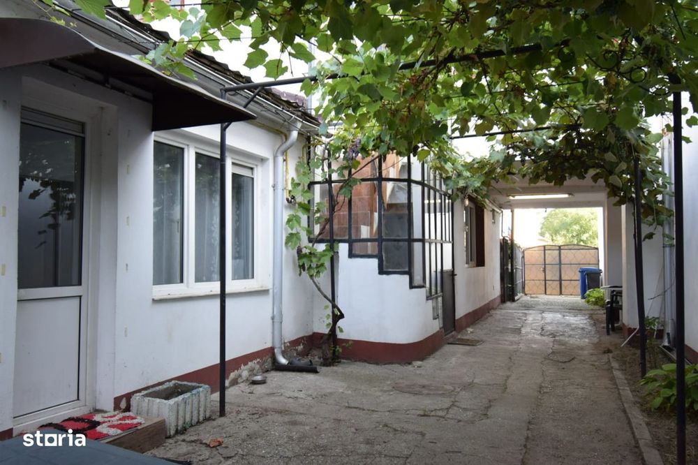 Casa 5 Camere Centrala Craiova Ideala pentru 2 Familii sau Investiție