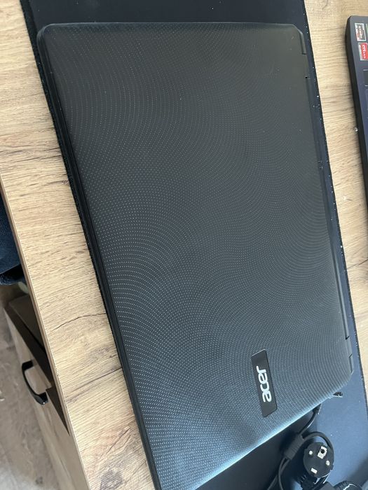 Ноутбук acer.    .
