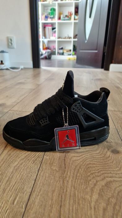 Jordan 4 Black Cat