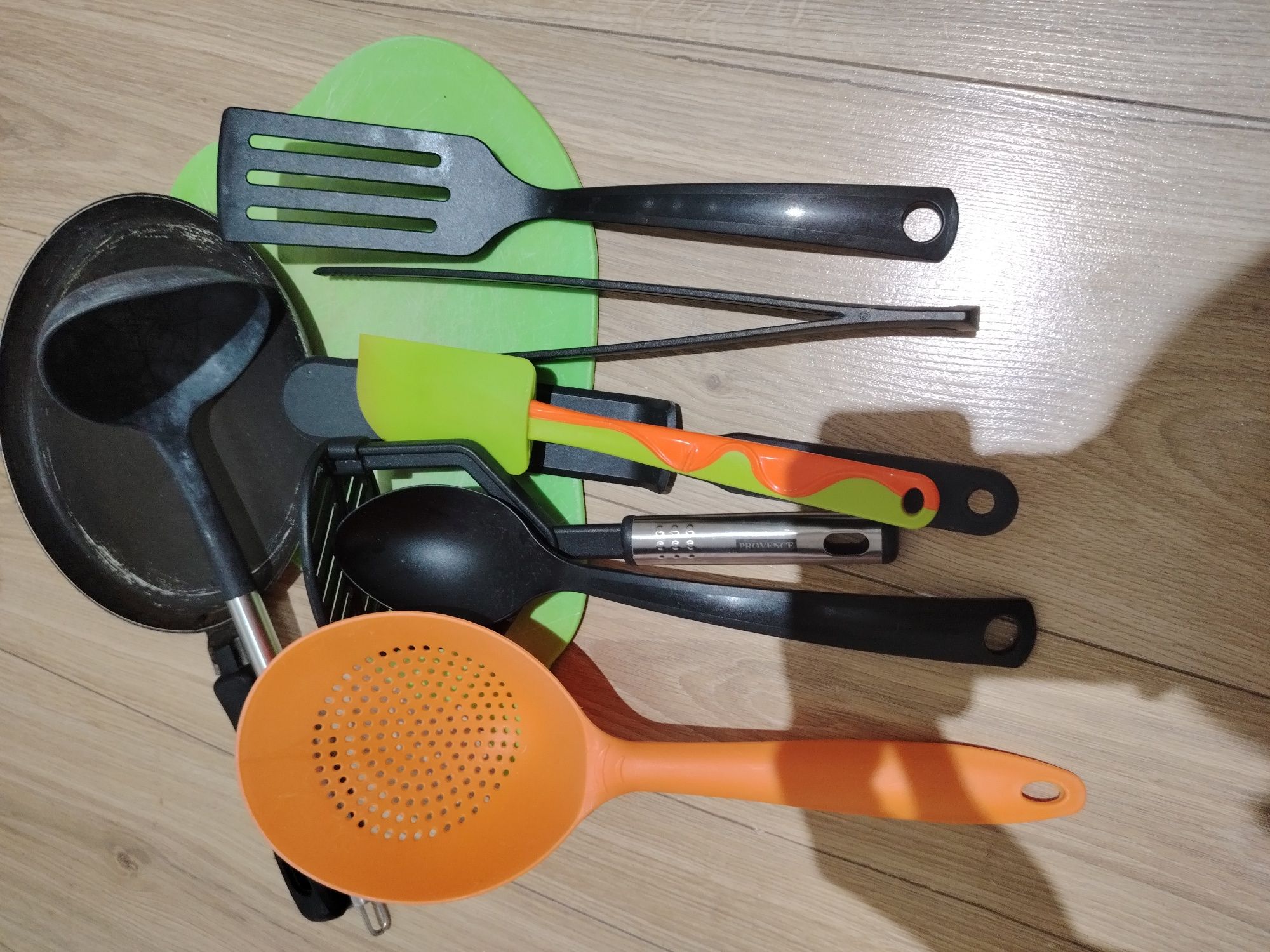 Продаем куханные поварешки, доски и т п