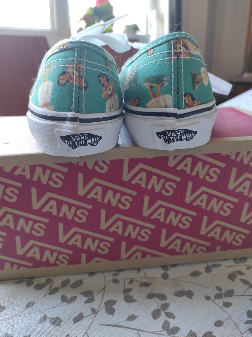 Детски Кецове Vans N:32