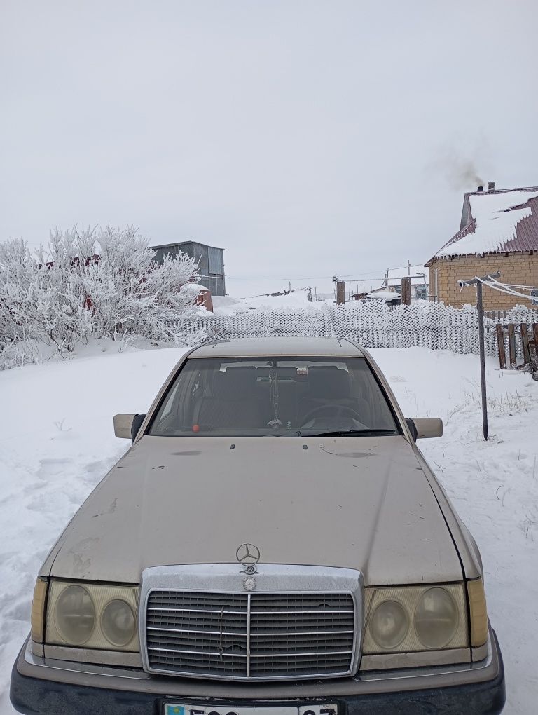 Мерседес Бенс 230