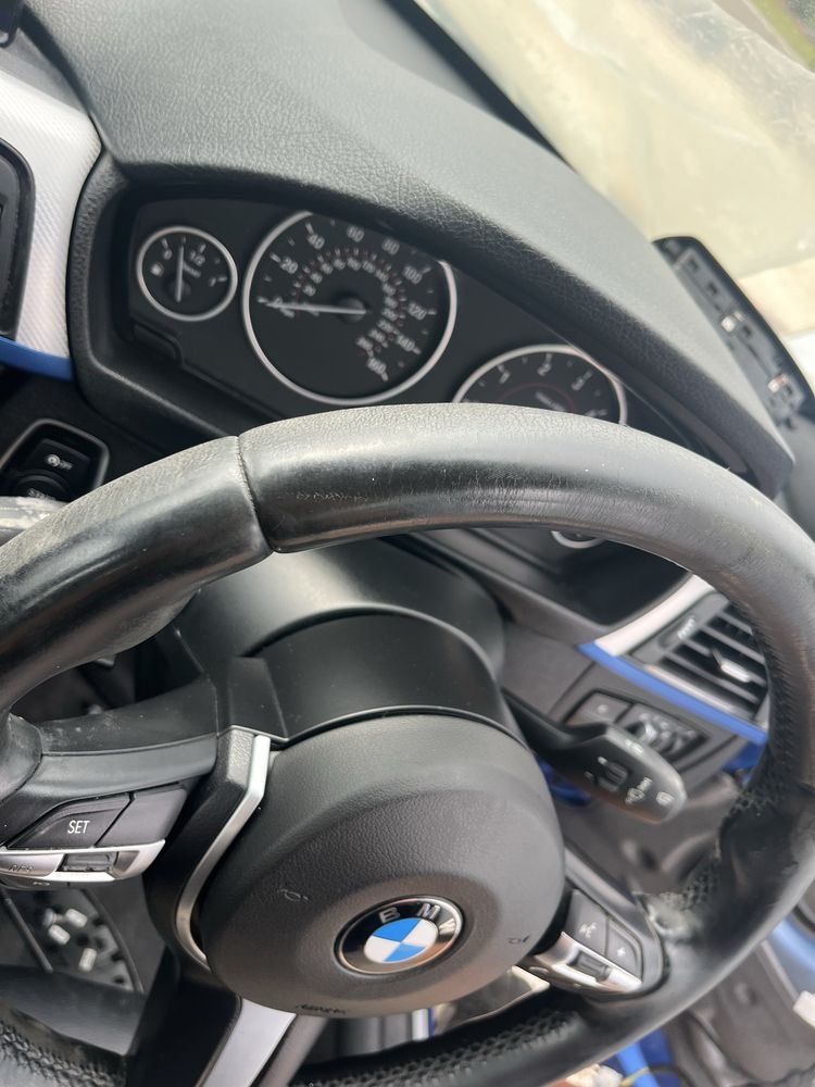 Оригинален Волан BMW F30
