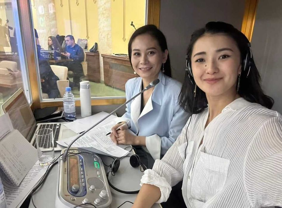 Устные переводы (синхронный, последовательный)