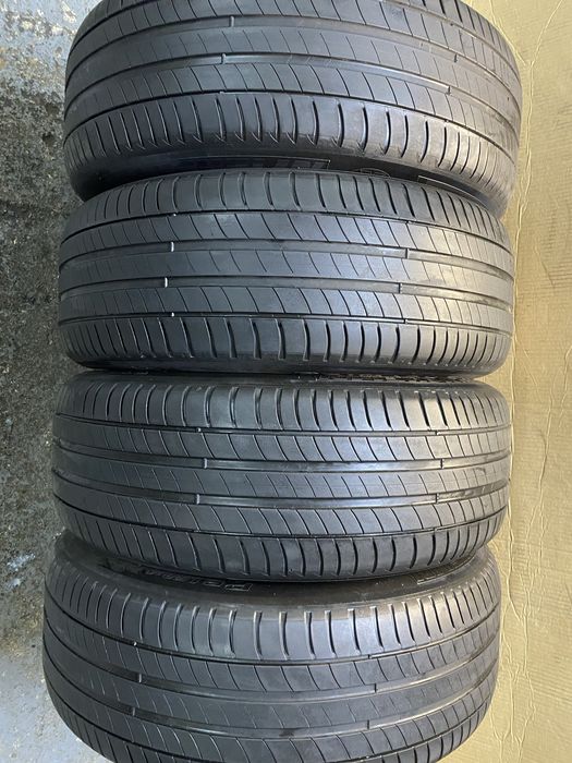 Jante '17 roti vara Subaru Forester Legacy 225/60R17 Michelin